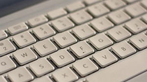 Група свързана с Анонимните проникна в имейли на туниския премиер