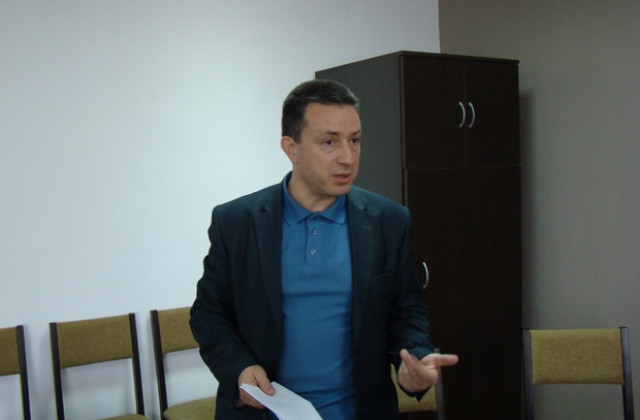 Янаки Стоилов: Изявленията на Константинов не са истина!