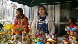 1 000 лв от благотворителните базари на площад България