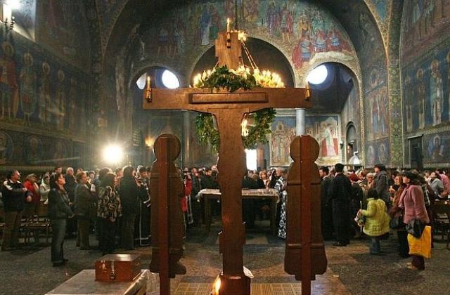 На Разпети петък Исус Христос е разпънат на кръста