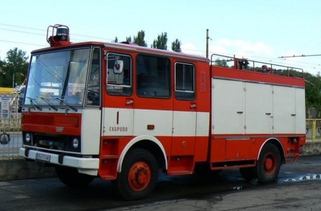Пожар отне живота на възрастен мъж в Трявна