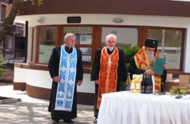 Легендарен  шампион дари църква в Сарафово