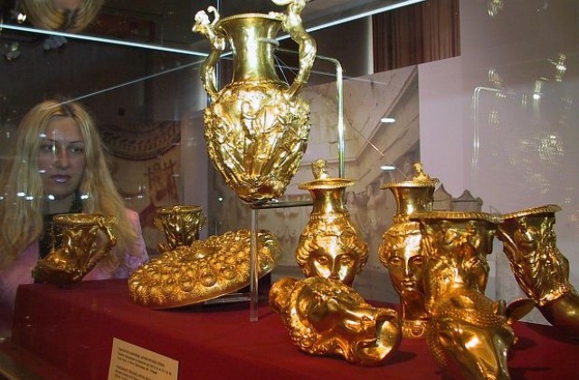 В Панагюрище посрещат оригинала на златното съкровище