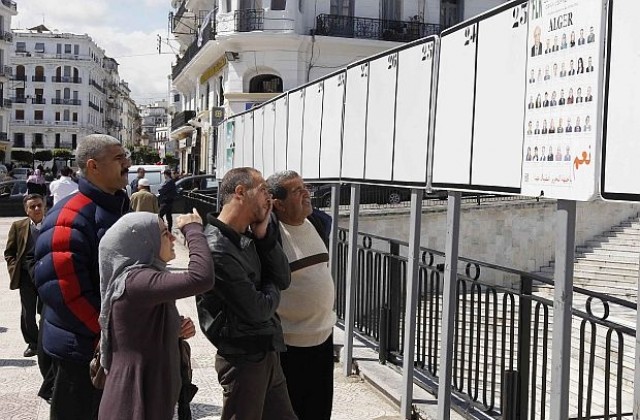Заложничка е освободена след 14-месечен плен в Алжир