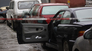 Мъж се самоуби в колата си в София