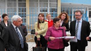 Екип на Европейската комисия провери изпълнението на проекти в Търговище