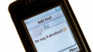 90 от британците изпращат еротични SMSи всеки ден