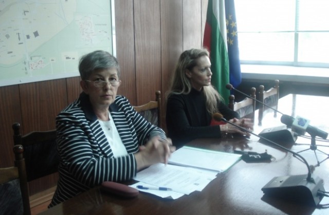 Сотирова: Ще прекратим изнудването в детските градини