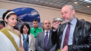 Откриха международно изложение с ритул от Враца