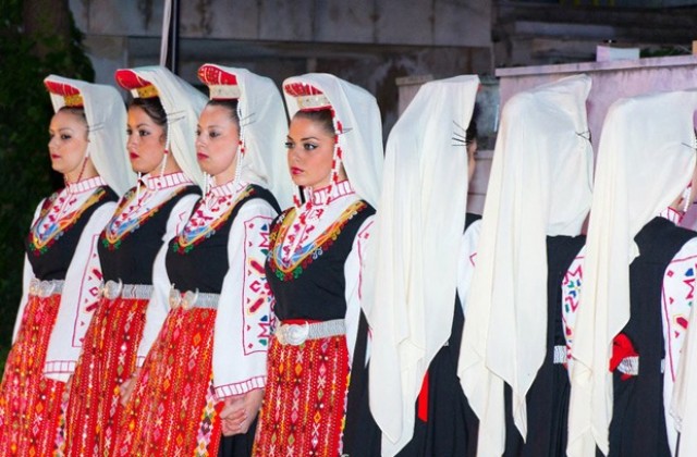 Танцьори и певци ще радват жителите на с.Мраморен