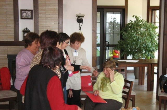 За повече съпричастност към проблемите на възрастните хора, призовават от БЧК