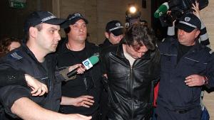 Таксиметровият шофьор задържан за изнасилване остава окончателно в ареста