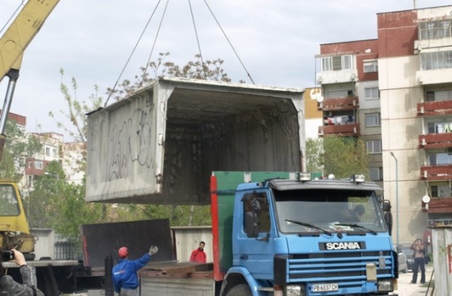 Вече няма незаконни гаражи в „Тракия”