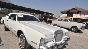 Ретроавтомобили ще радват деца в неравностойно положение