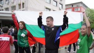 Над 2100 души участваха в първото благотворително масово бягане в
