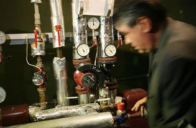 Топлофикация София спира парното