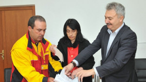 Изпратиха 19метровото писмо на Стилиян