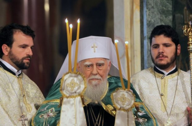 Патриарх Максим и Диана Йоргова стават почетни граждани на Ловеч