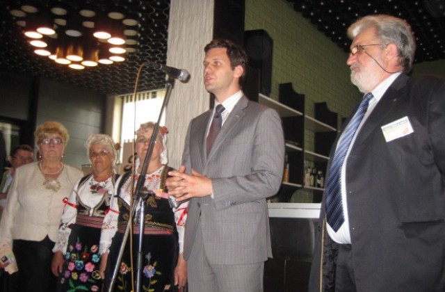 Родни вина с медали на изложение