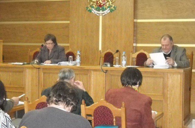 Скандал в Общинския съвет на община Добричка, кметството - без бюджет