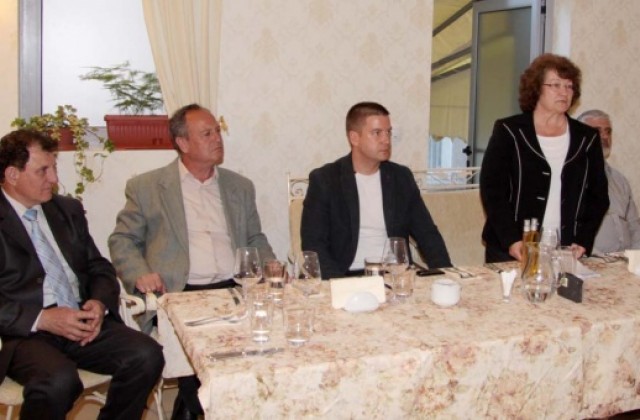 Кметът Тодоров обсъди развитието на общината с Клуба на работодателя