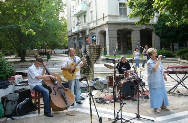 Хасково и Димитровград в Международния ден на джаза