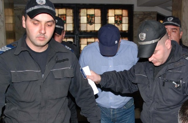 Съдът остави Николай Русинов-Чеци в ареста