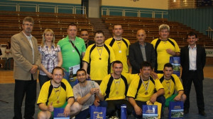 Стражишките общинари с купата на кмета