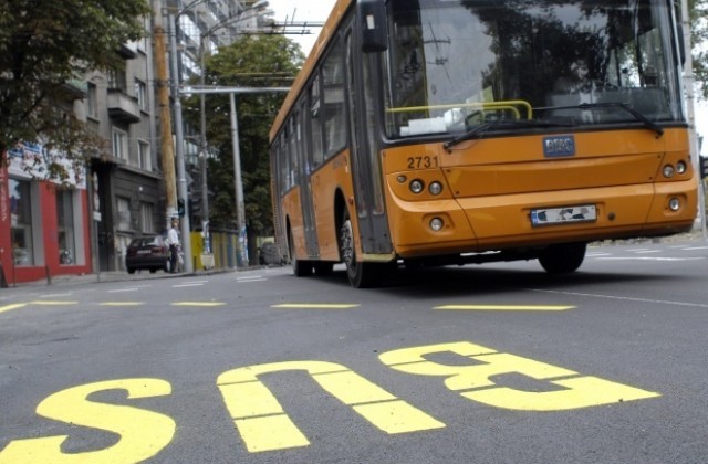 10 мин. престой за туристическите автобуси в центъра