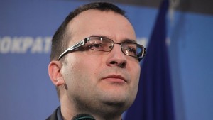При игра на карти се родила идеята за местене на