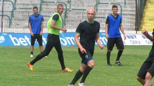 Ивелин Янев в групата на Черно море за мача с