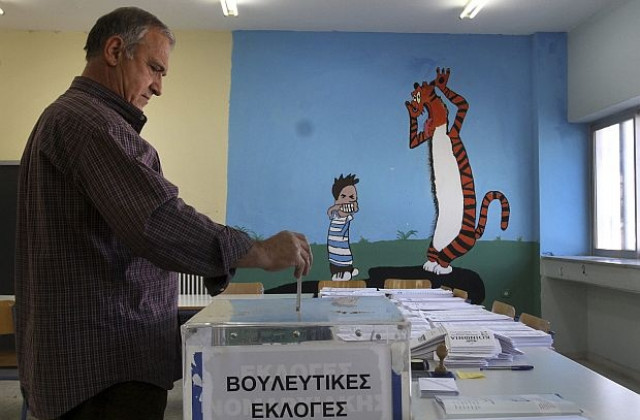 Без проблеми продължава изборният ден в Гърция