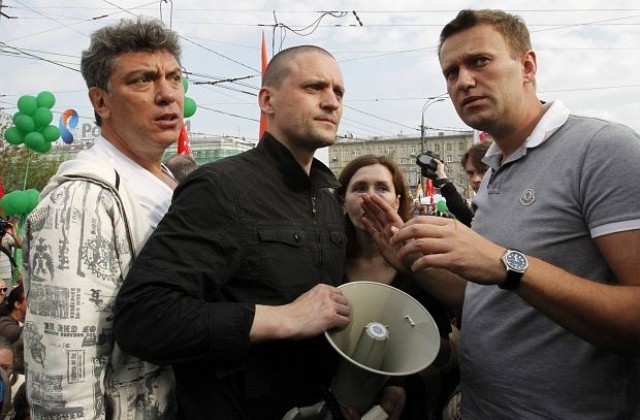 Съдът в Русия глоби опозиционни дейци заради участие в улични протести