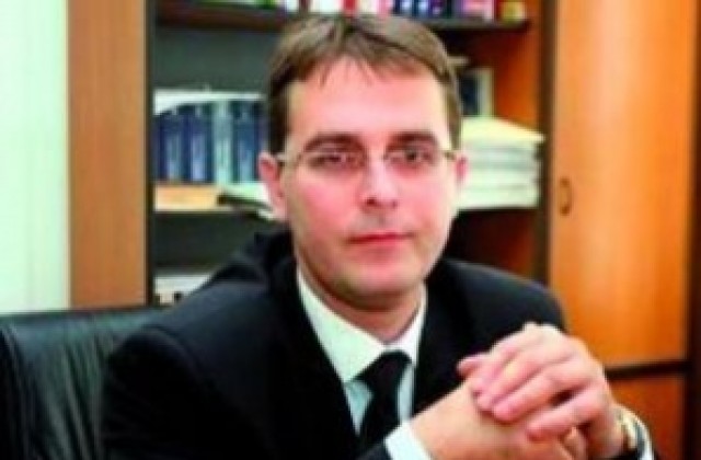 Търсят помощ за лечение на прокурор Александър Налбантов