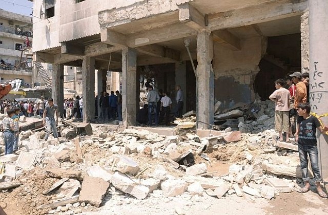 Петима души загинаха при бомбардировки в Сирия
