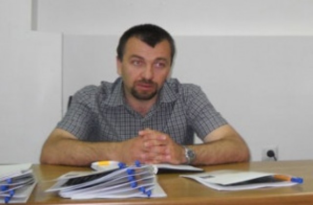 Балчик посреща летовниците с ремонтирани улици
