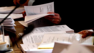 Орязват заплатите на общинските съветници