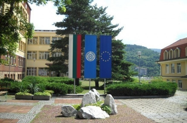 Правителството утвърди броя на приеманите студенти за учебната 2012/13