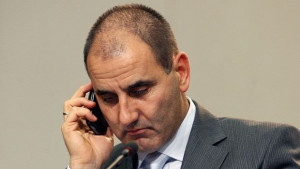 Цветан Цветанов гледа театър в Пазарджик за трафика на хора