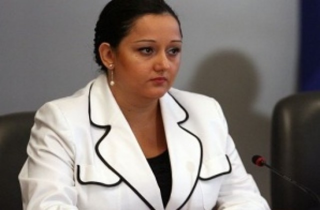 Министър Павлова представя в Плевен нов енергиен проект