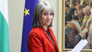 Вицепрезидентът Маргарита Попова на визита във Варна