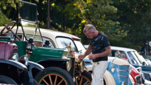 Ретро коли превземат Златни Пясъци през уикенда