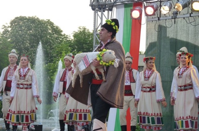 Юбилеен концерт на Ансамбъл „Мездра