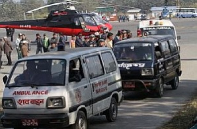15 души загинаха при самолетна катастрофа в Непал