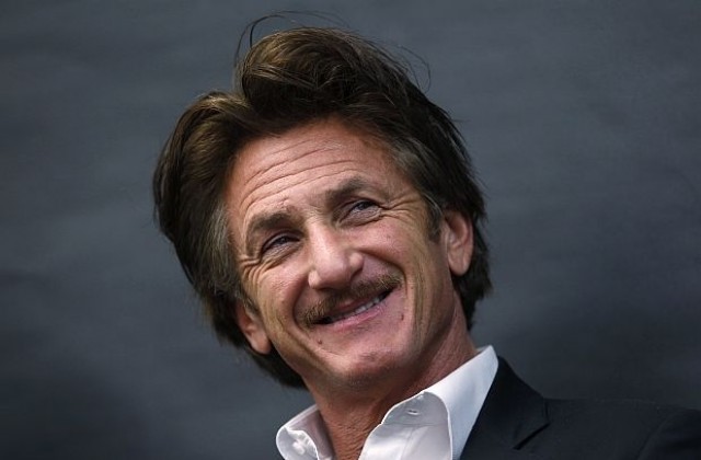 Шон Пен има връзка с манекенката Петра Немцова