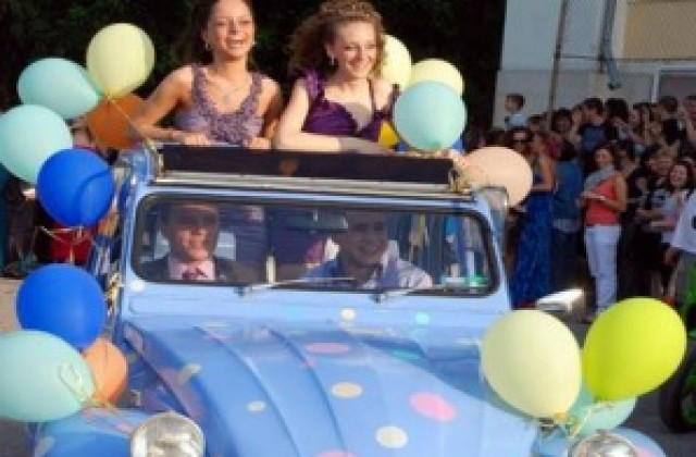 Полиция и пожарна с мерки за безопасност по баловете