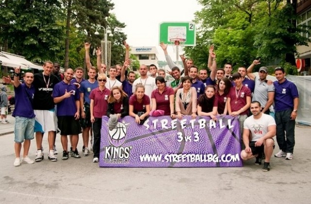 Забивки, тройки и майсторски изпълнения на Streetball - The Kings` Tournament във В. Търново
