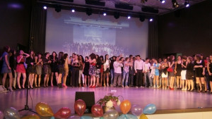 Природоматематическа гимназия изпрати своите зрелостници