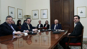 Рухването на Гърция на масата на безспирния популизъм