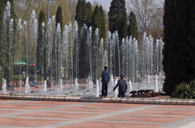 Първият духов оркестър с жена-диригент ще свири днес в Монтана